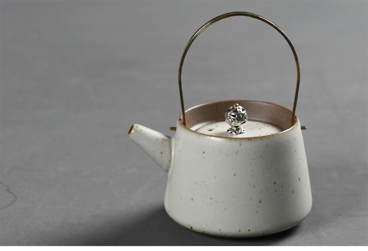 Metal Handle Ceramic Teapot3
