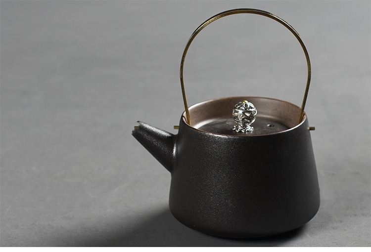 Metal Handle Ceramic Teapot5