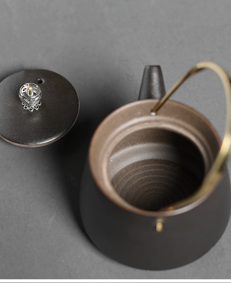 Metal Handle Ceramic Teapot7